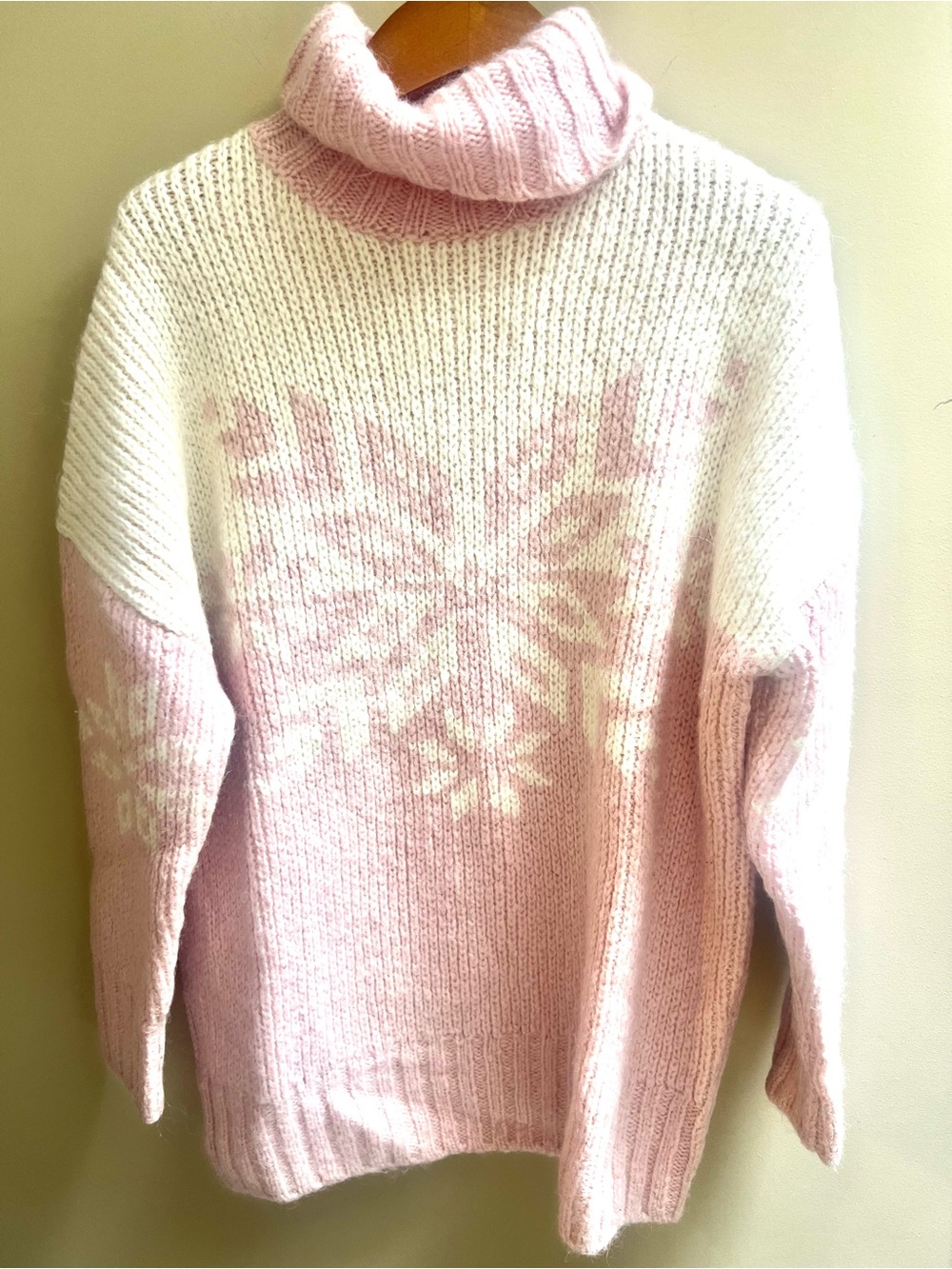 J Crew Cozy Pink and Cream Turtleneck Snowflake oversized Sweater